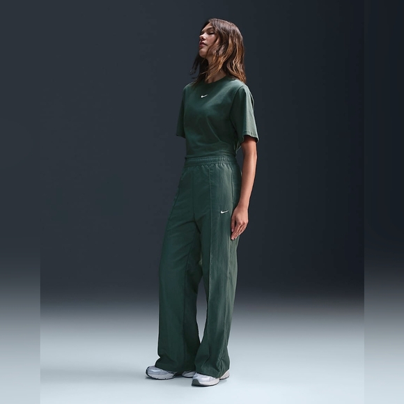 Nike Sportswear Everything WovensWomen's Mid-Rise Open-Hem Pants - Picture 6 of 6